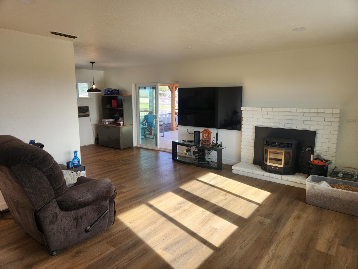 2095 Navarro St, La Grange, CA 95329