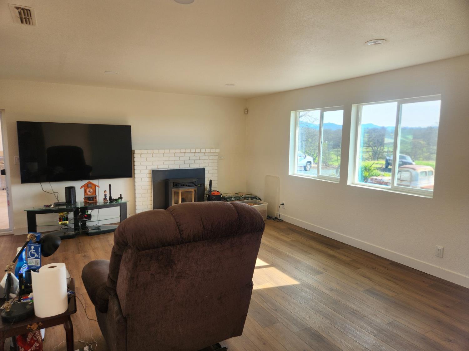 2095 Navarro St, La Grange, CA 95329