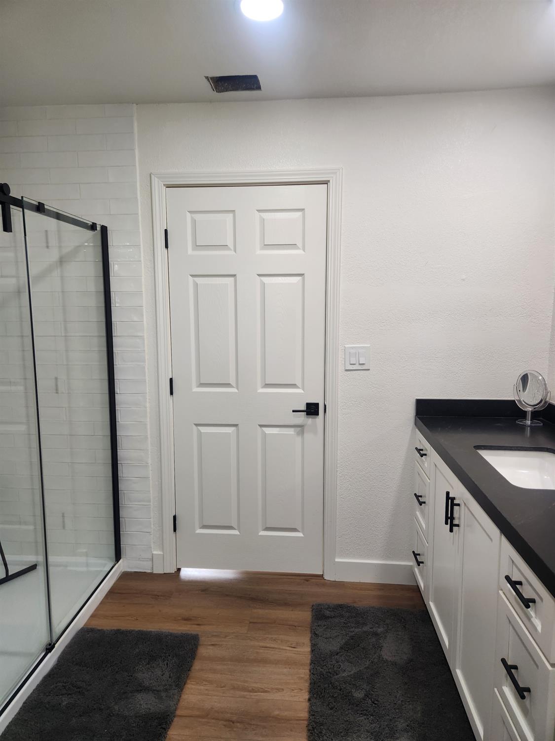 2095 Navarro St, La Grange, CA 95329