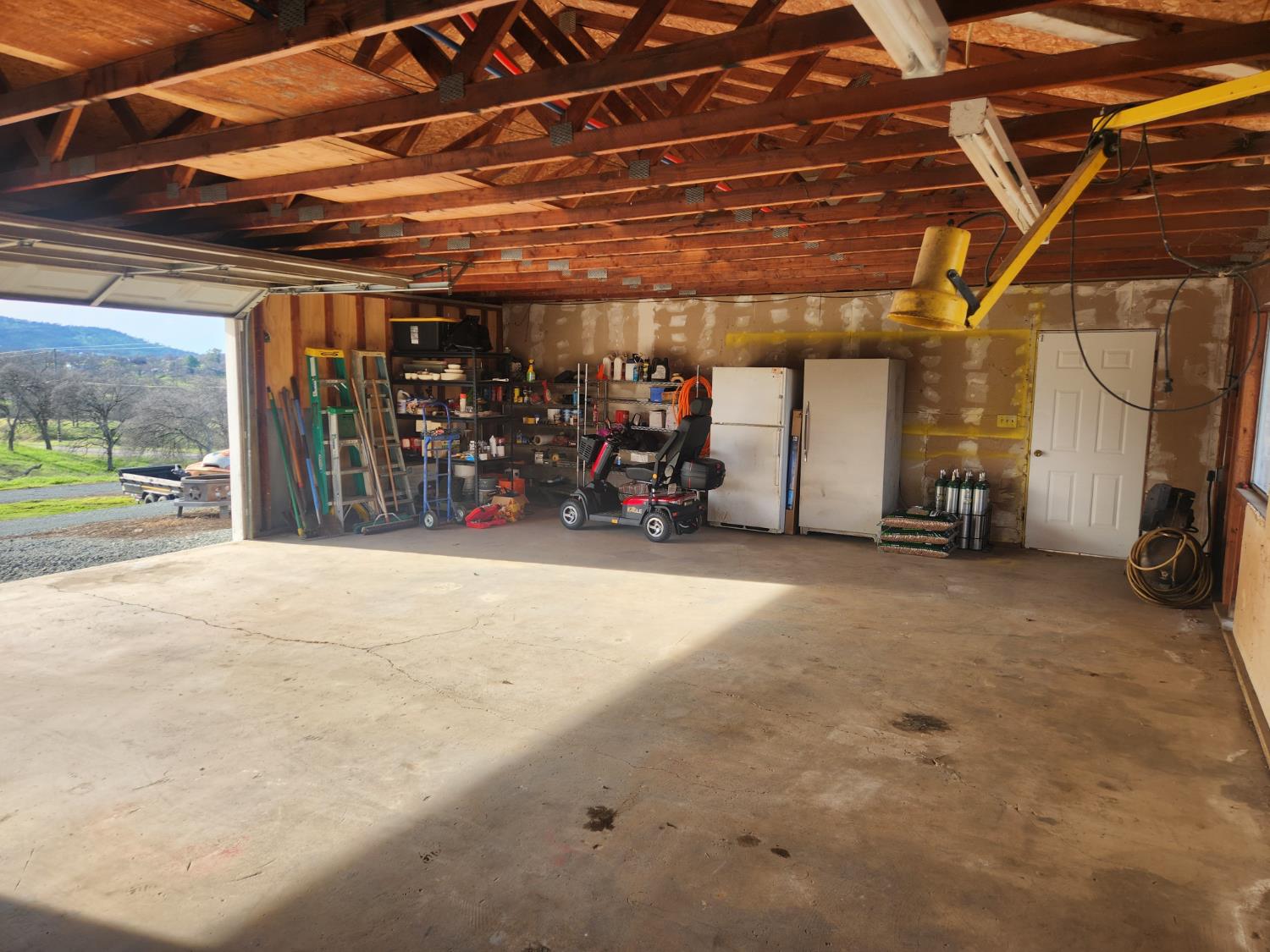 2095 Navarro St, La Grange, CA 95329