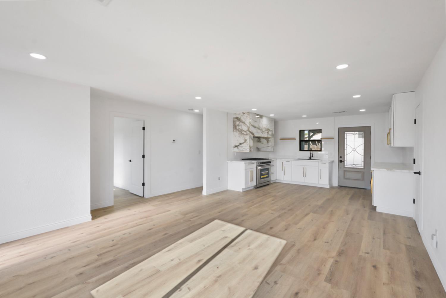 43 Skylark St, Merced, CA 95341