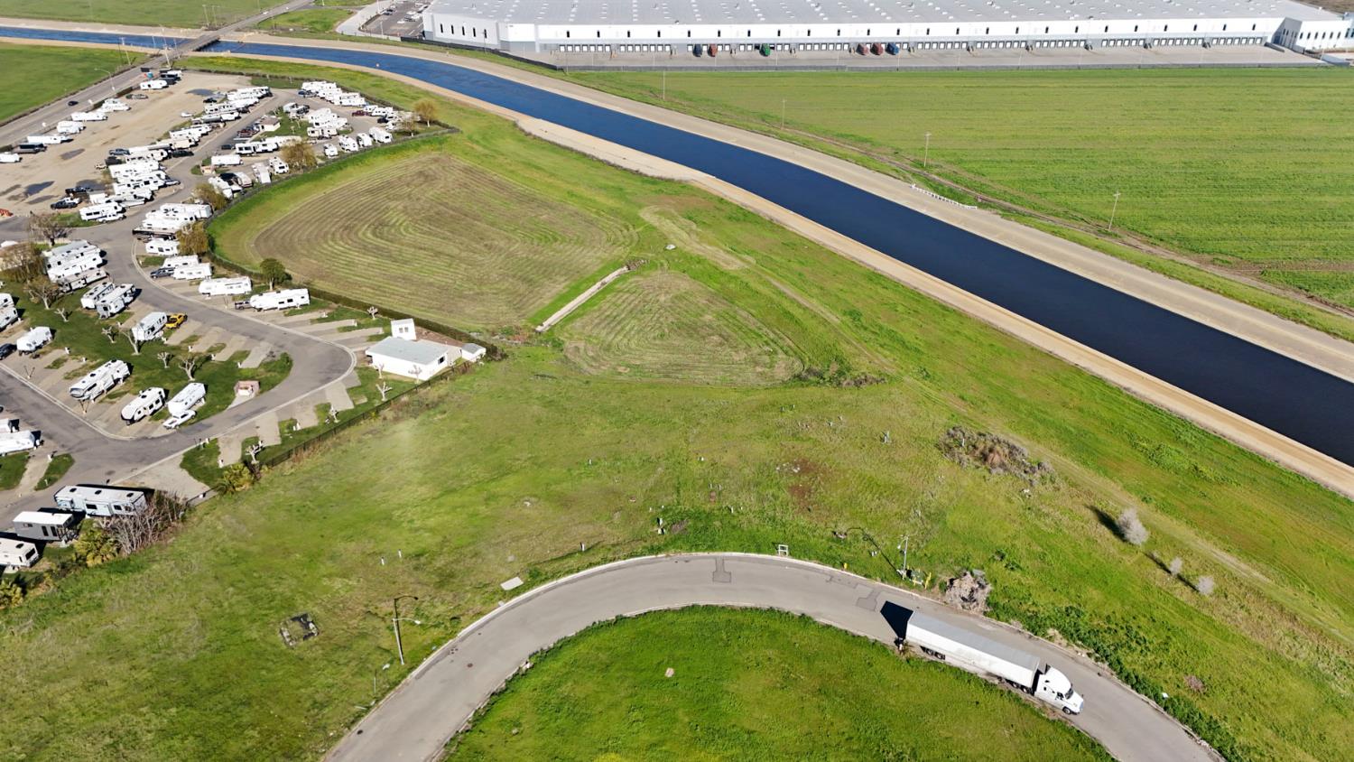 2949 Annamarie Ave, Patterson, CA 95363