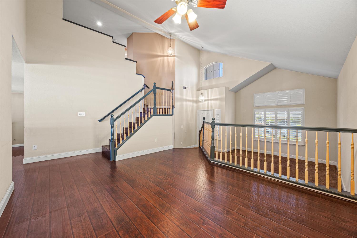 71 Reed Rd, Oakdale, CA 95361