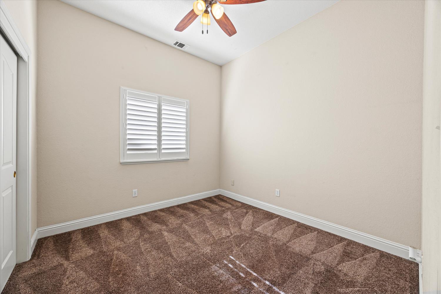 71 Reed Rd, Oakdale, CA 95361