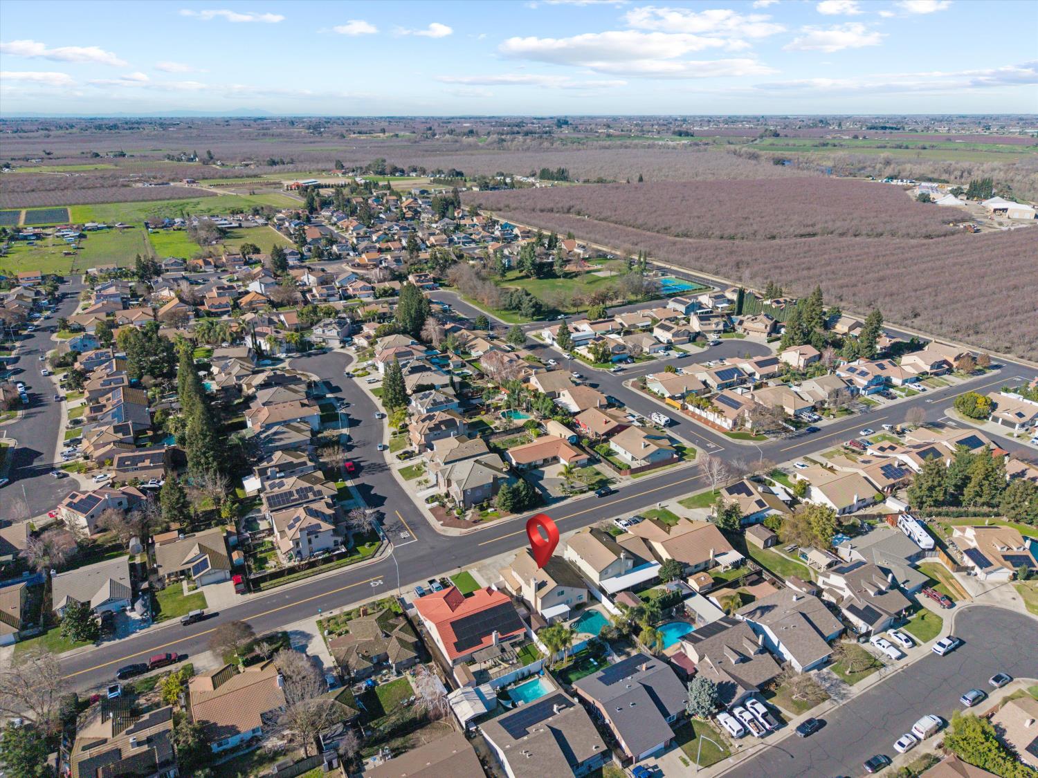 71 Reed Rd, Oakdale, CA 95361