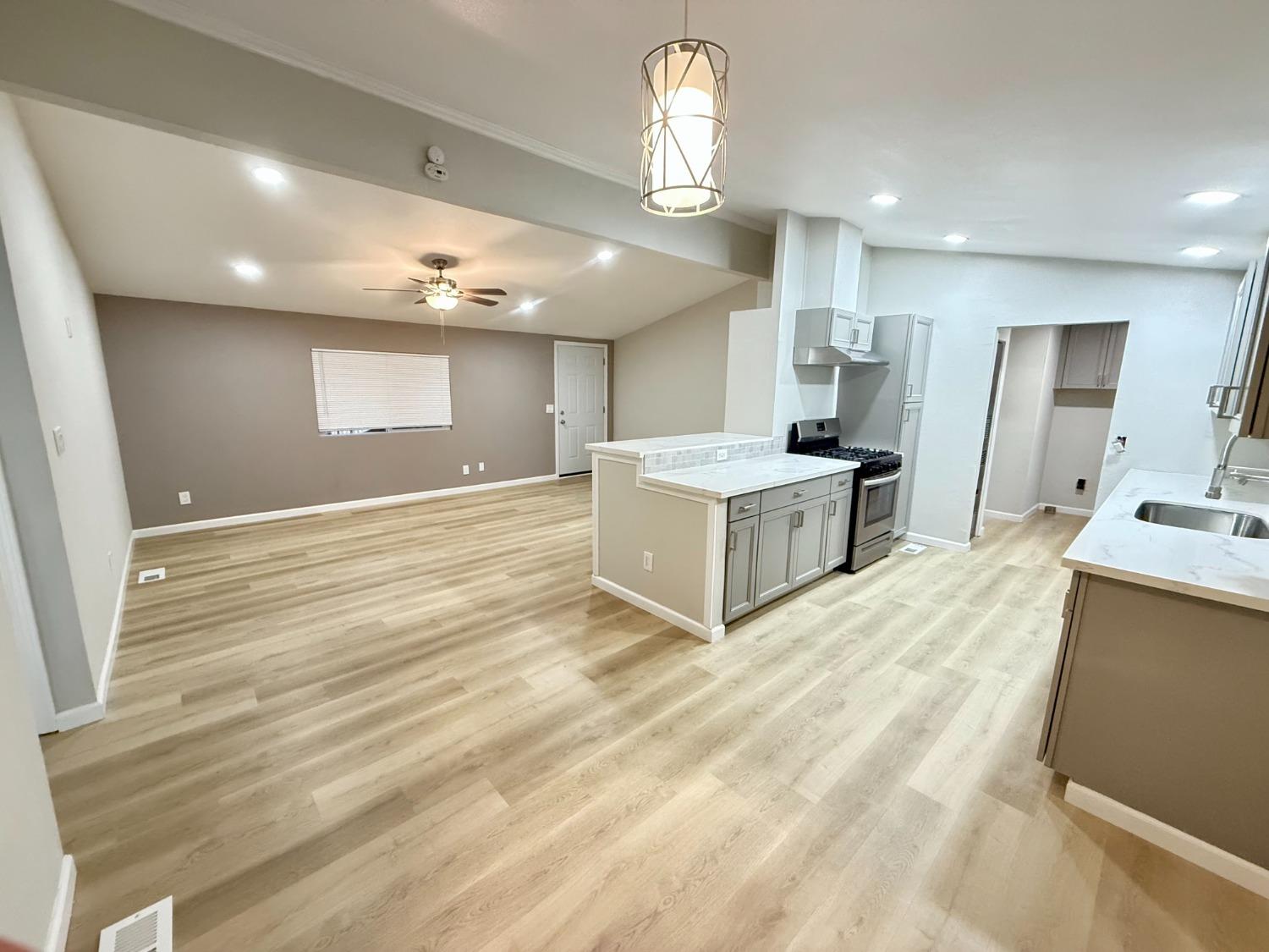 3939 Central Ave #178, Ceres, CA 95307