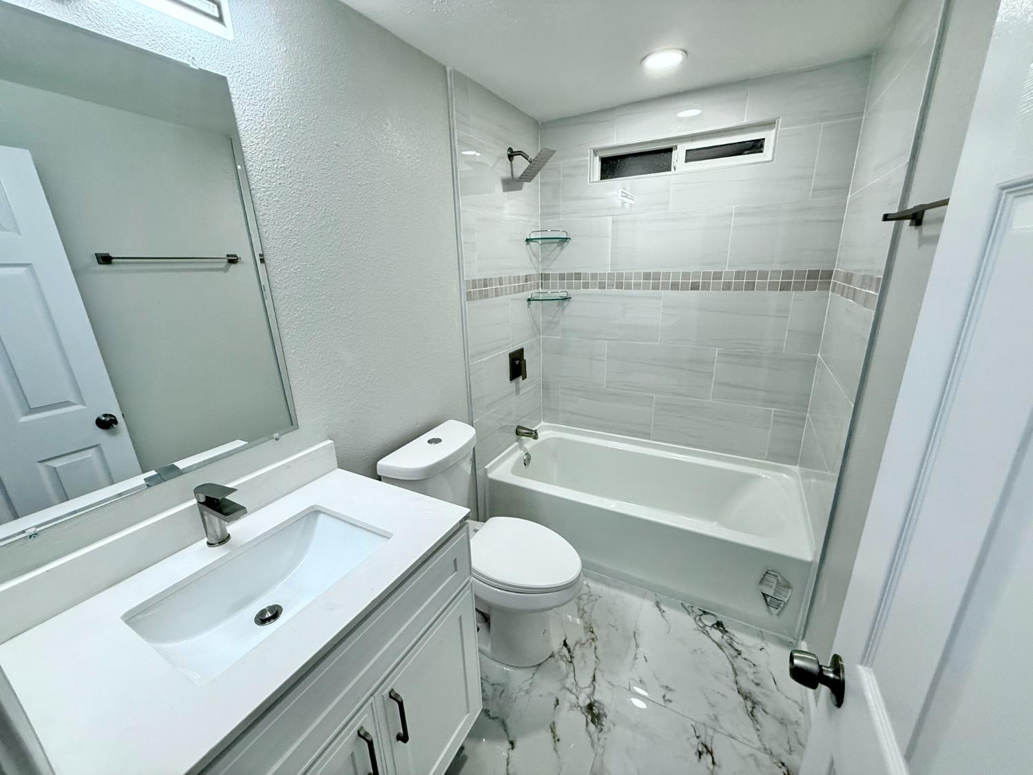 3939 Central Ave #178, Ceres, CA 95307