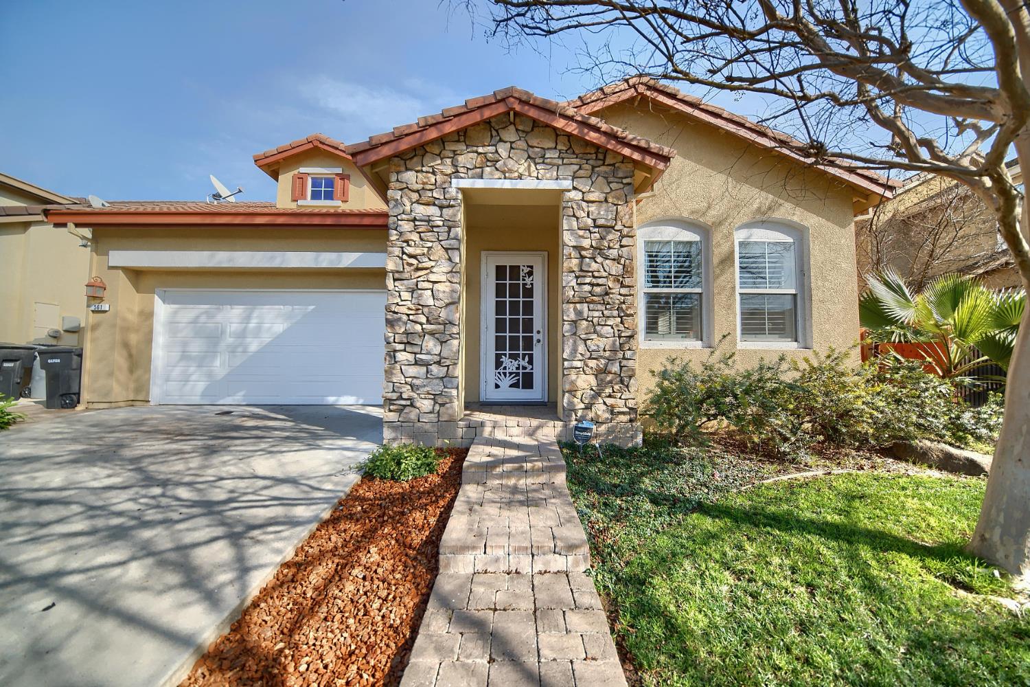 561 Branding Iron St, Oakdale, CA 95361