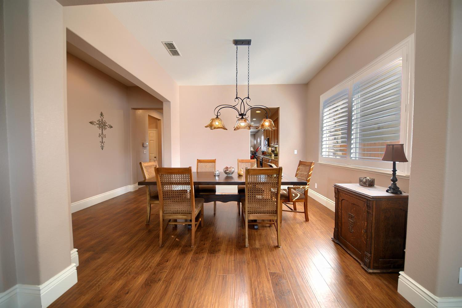 561 Branding Iron St, Oakdale, CA 95361