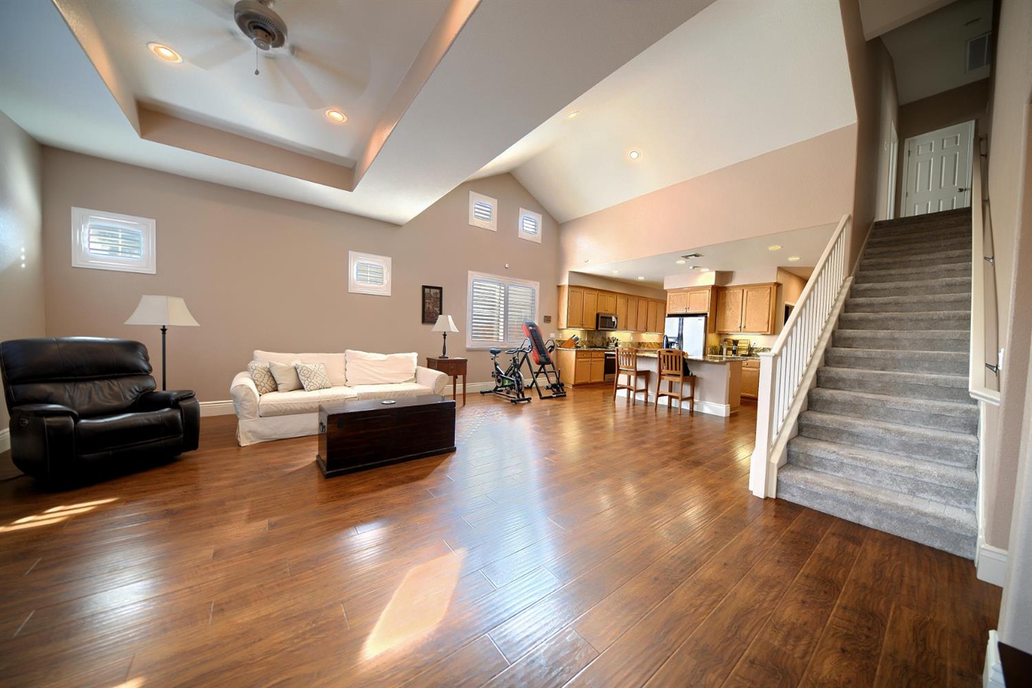 561 Branding Iron St, Oakdale, CA 95361