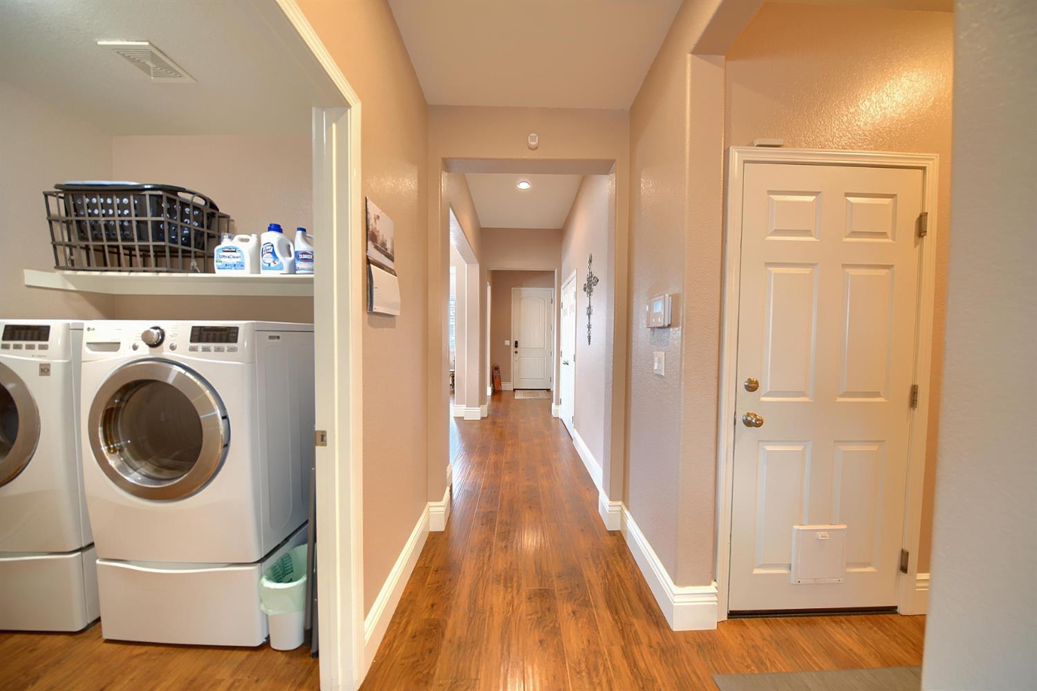 561 Branding Iron St, Oakdale, CA 95361