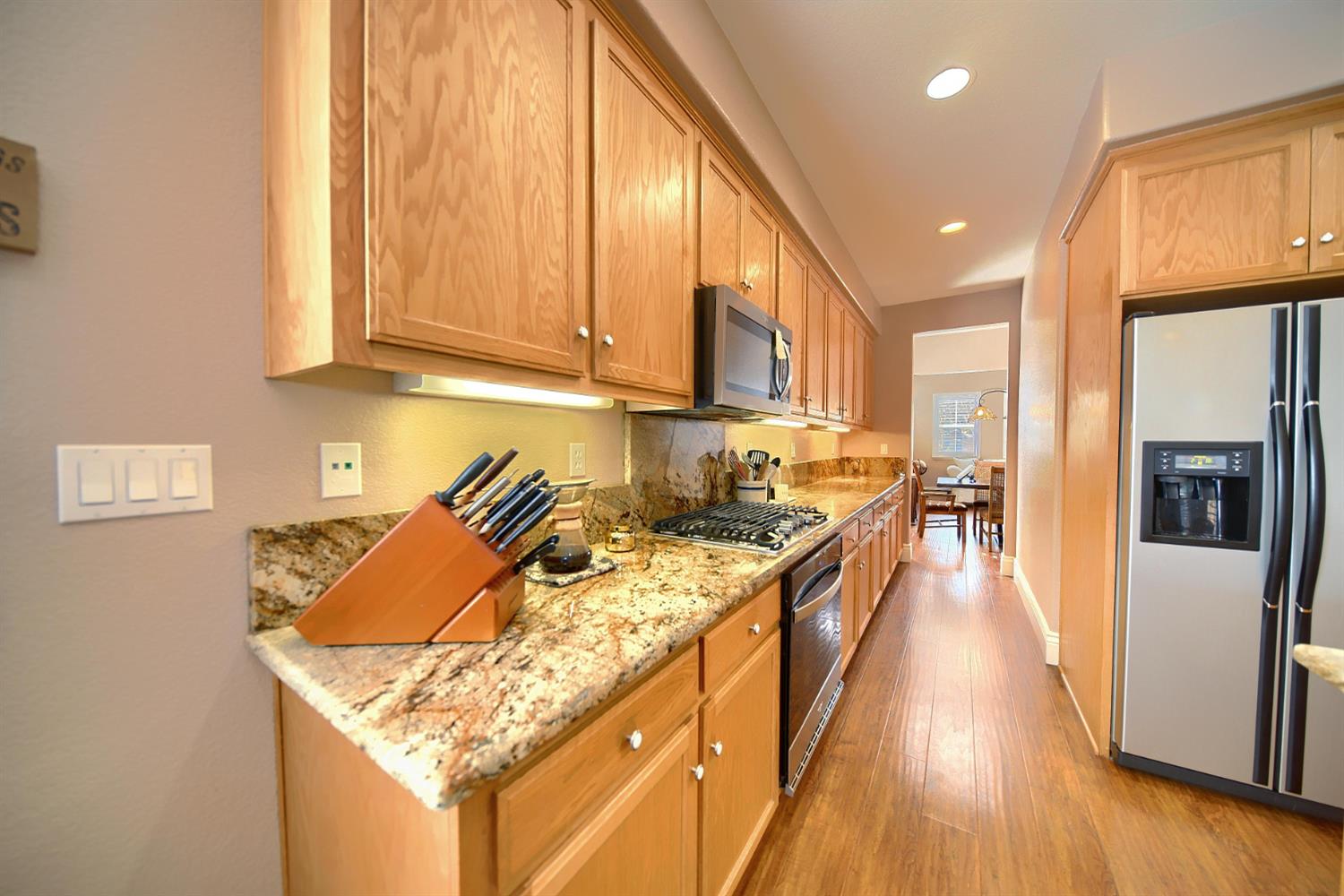 561 Branding Iron St, Oakdale, CA 95361