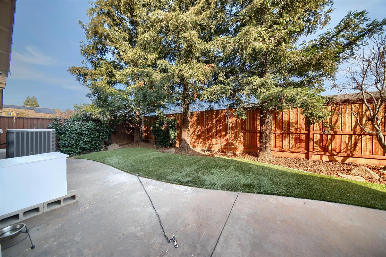 561 Branding Iron St, Oakdale, CA 95361