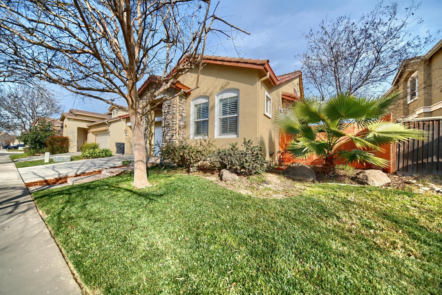 561 Branding Iron St, Oakdale, CA 95361