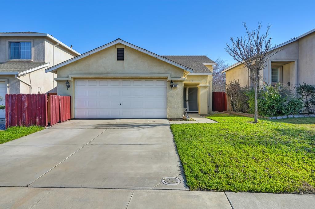382 Victory Ave, Manteca, CA 95336