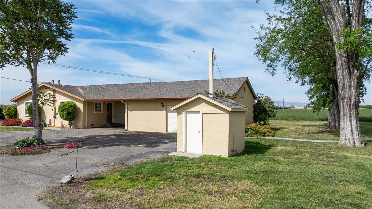 607 E Keyes Rd, Ceres, CA 95307