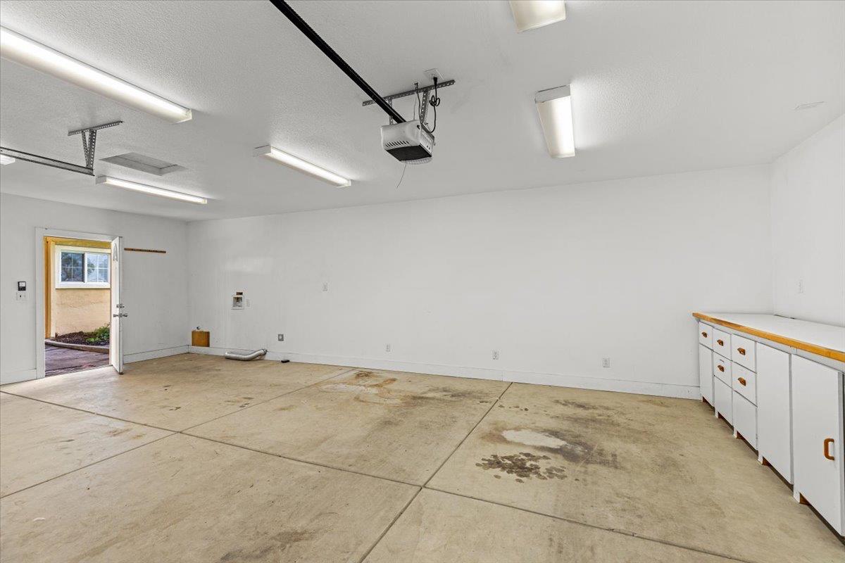 607 E Keyes Rd, Ceres, CA 95307