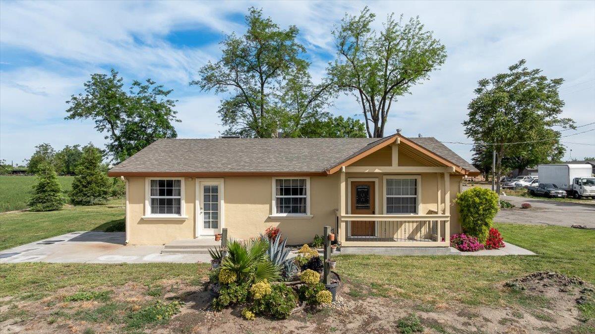 607 E Keyes Rd, Ceres, CA 95307