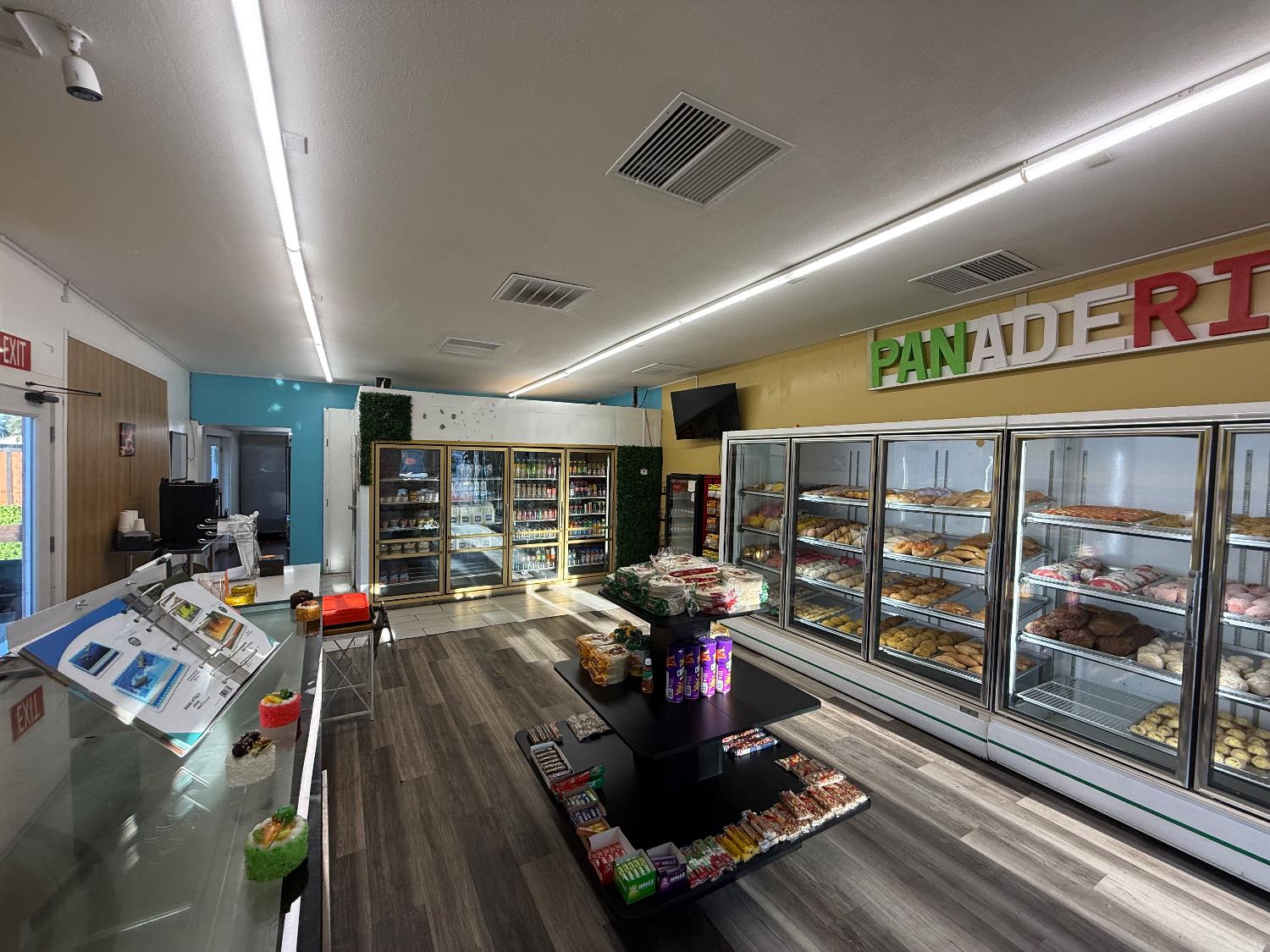 224 E St, Waterford, CA 95386