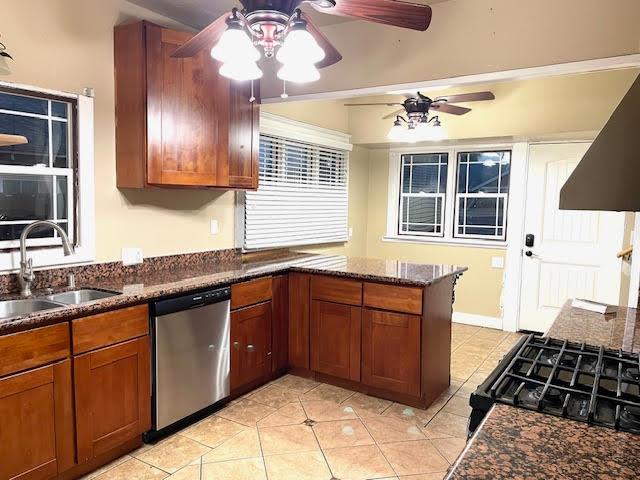 230 Vermont Ave, Turlock, CA 95380