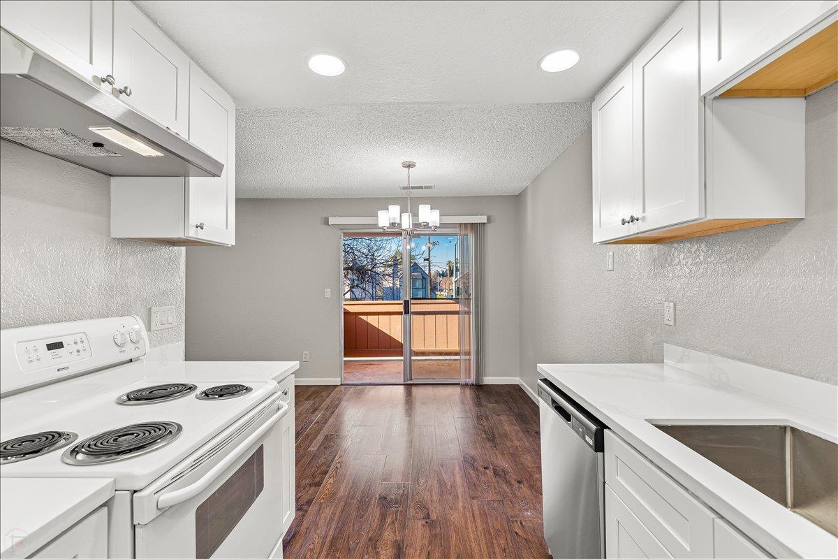 495 Cherry Ln #G, Manteca, CA 95337