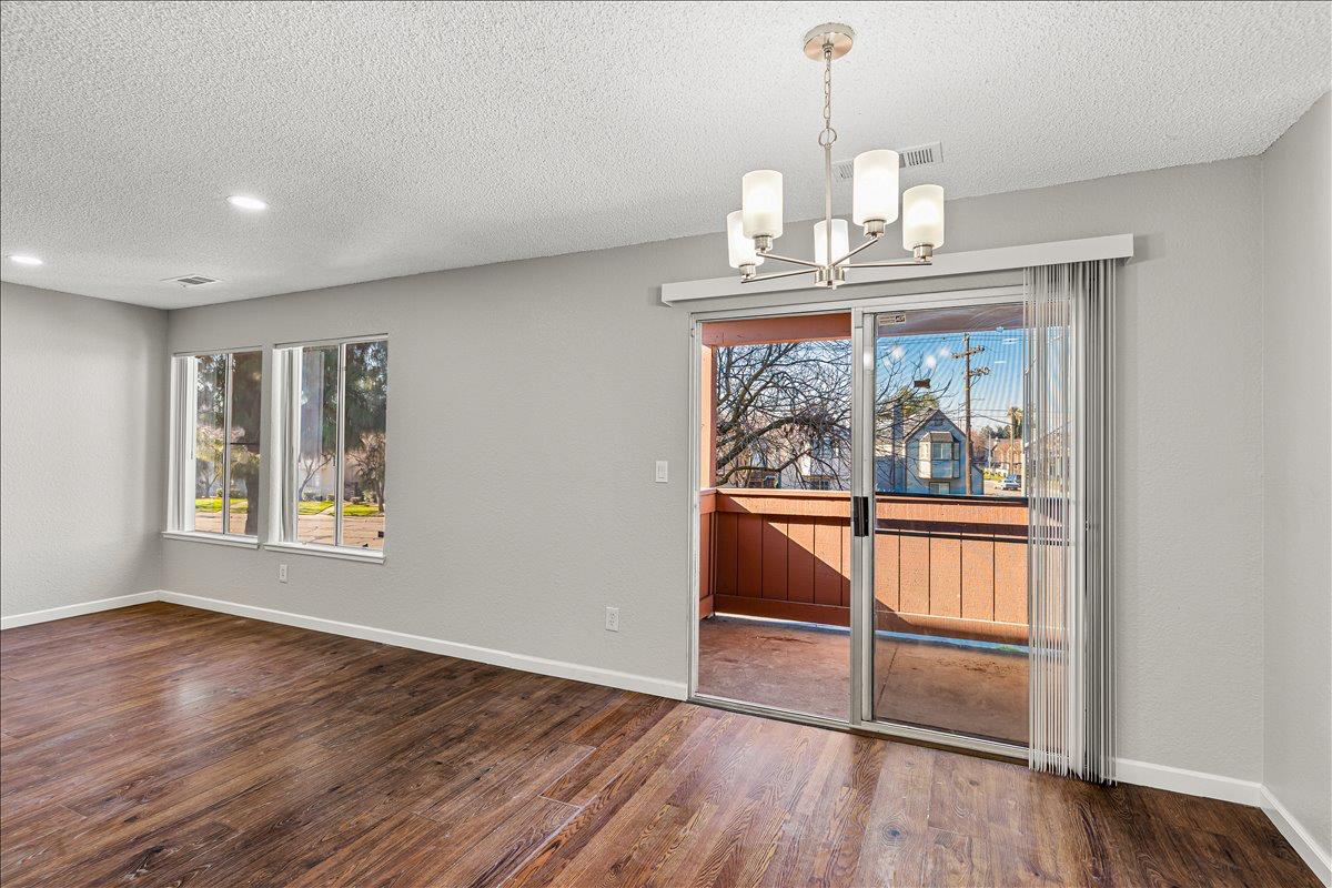 495 Cherry Ln #G, Manteca, CA 95337