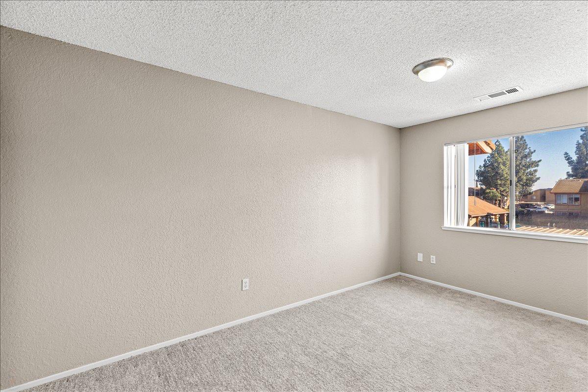 495 Cherry Ln #G, Manteca, CA 95337