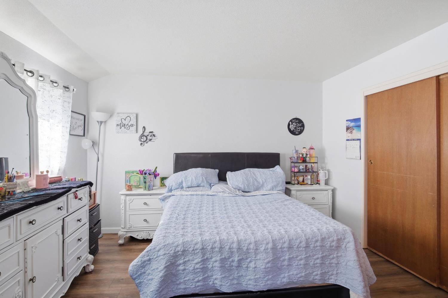 1436 Montclair Dr, Modesto, CA 95350