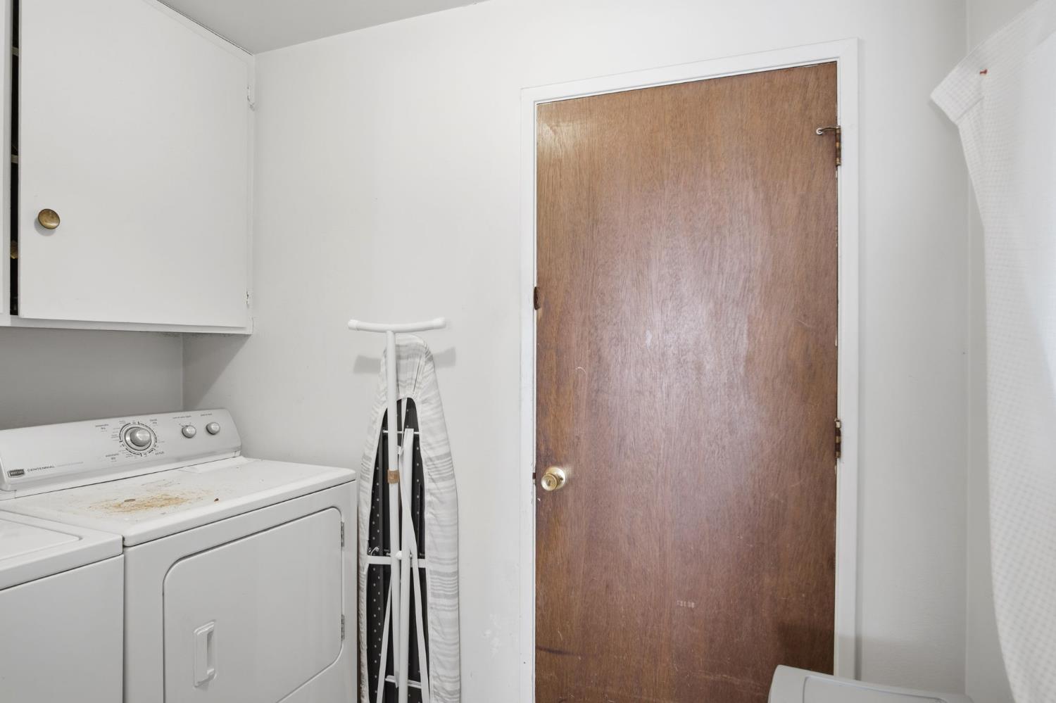 1436 Montclair Dr, Modesto, CA 95350