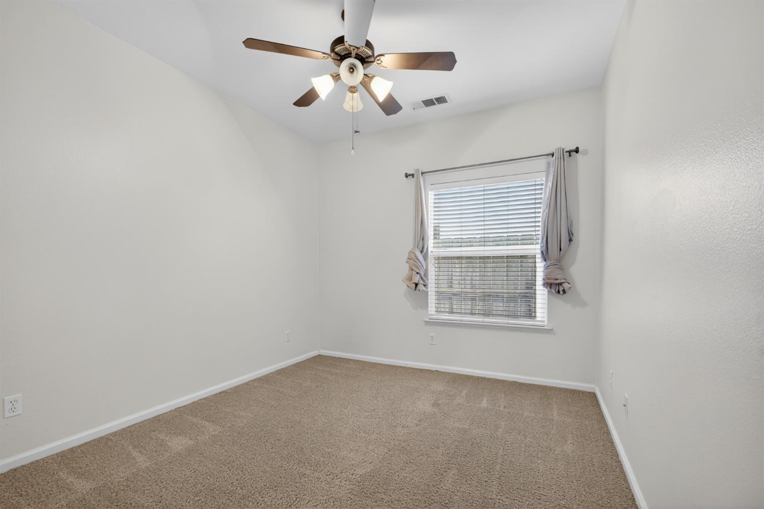 2310 Black Oak St, Turlock, CA 95382