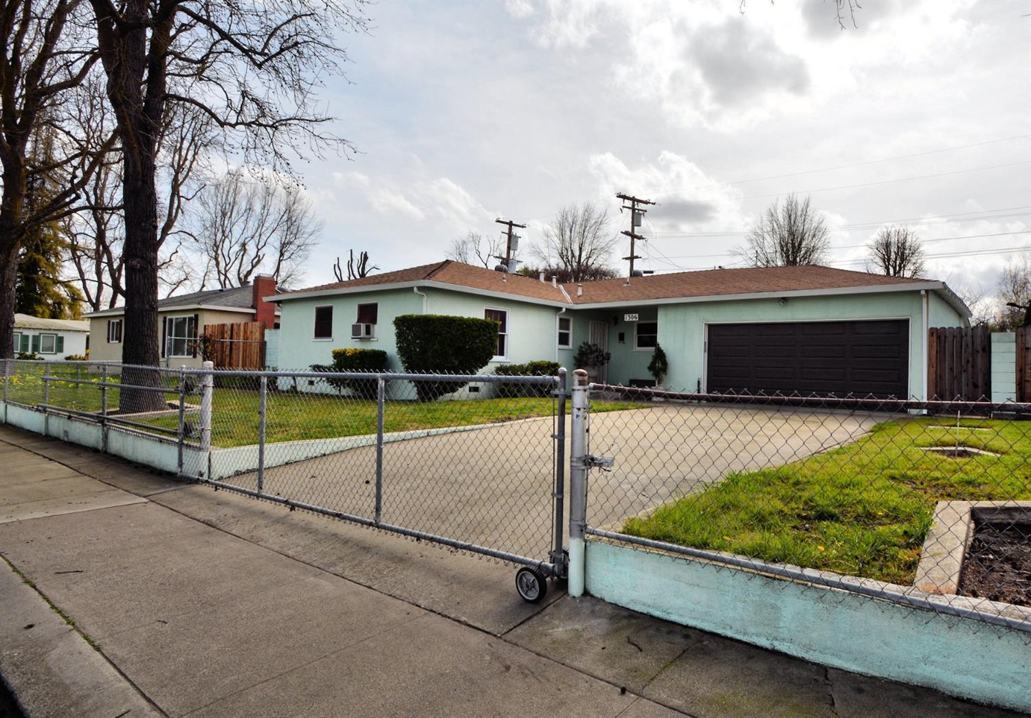 1306 Joni Ave, Modesto, CA 95350