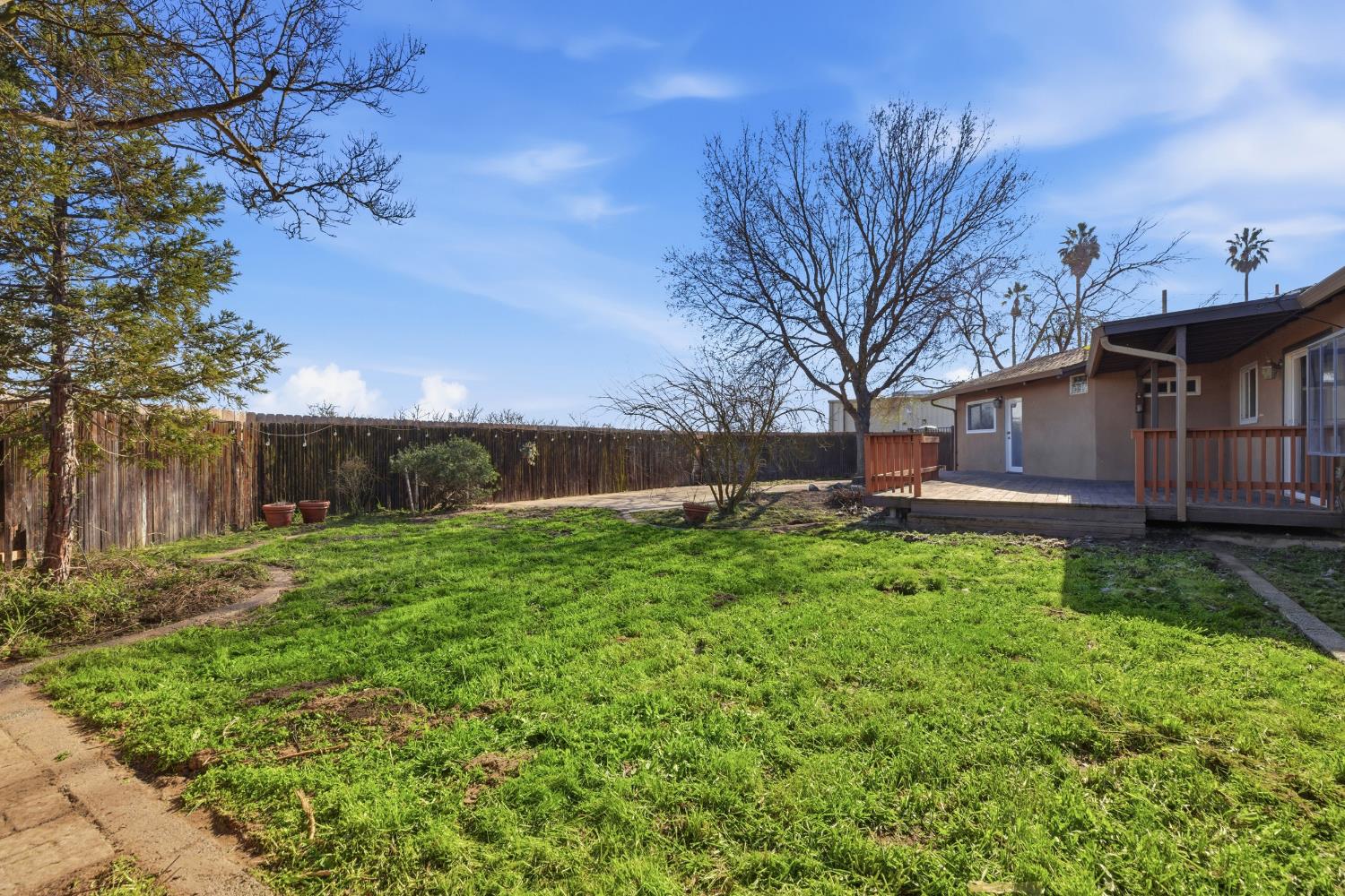 4224 Griffin Rd, Hughson, CA 95326