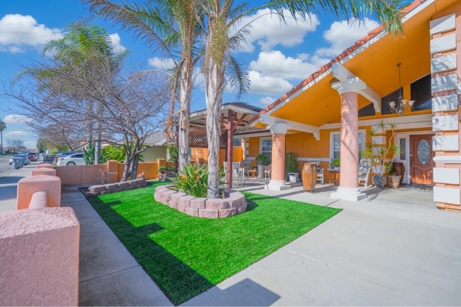 828 Olivewood Dr, Los Banos, CA 93635