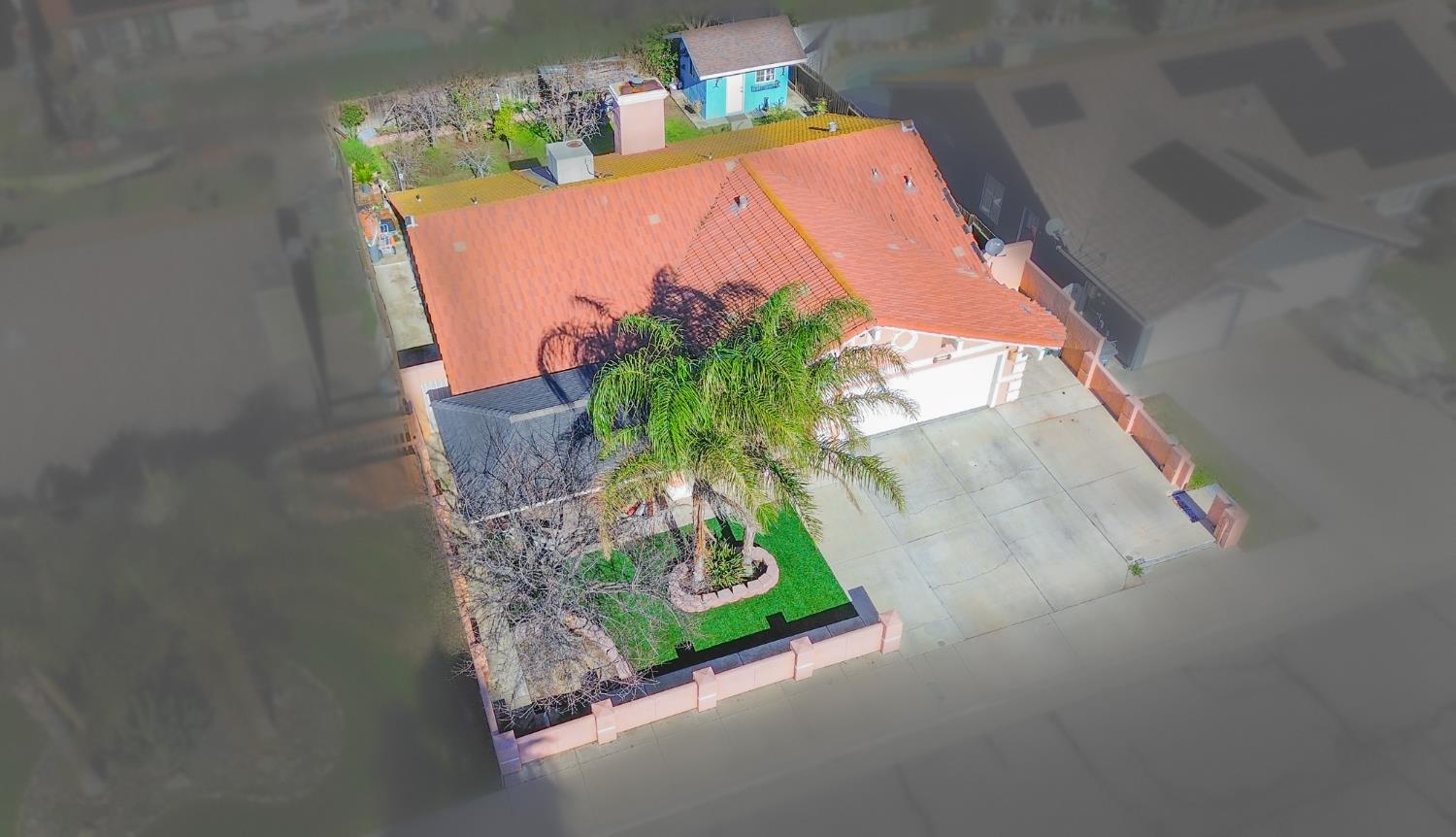 828 Olivewood Dr, Los Banos, CA 93635