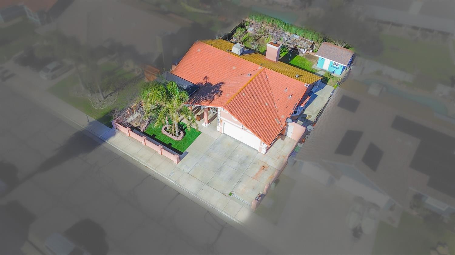 828 Olivewood Dr, Los Banos, CA 93635