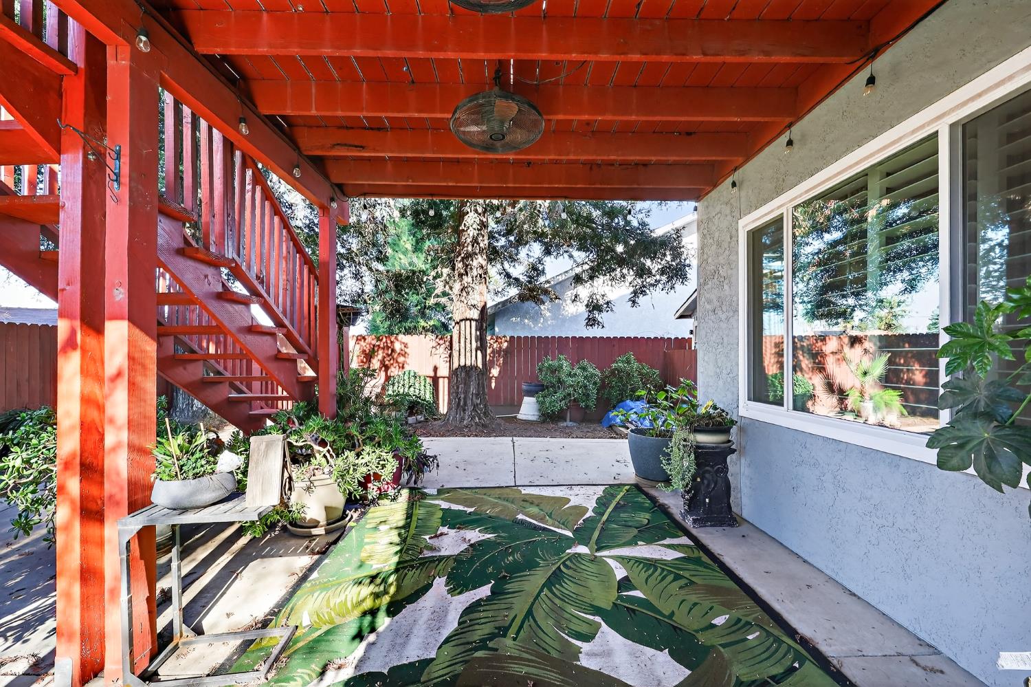 917 Amador, Chowchilla, CA 93610