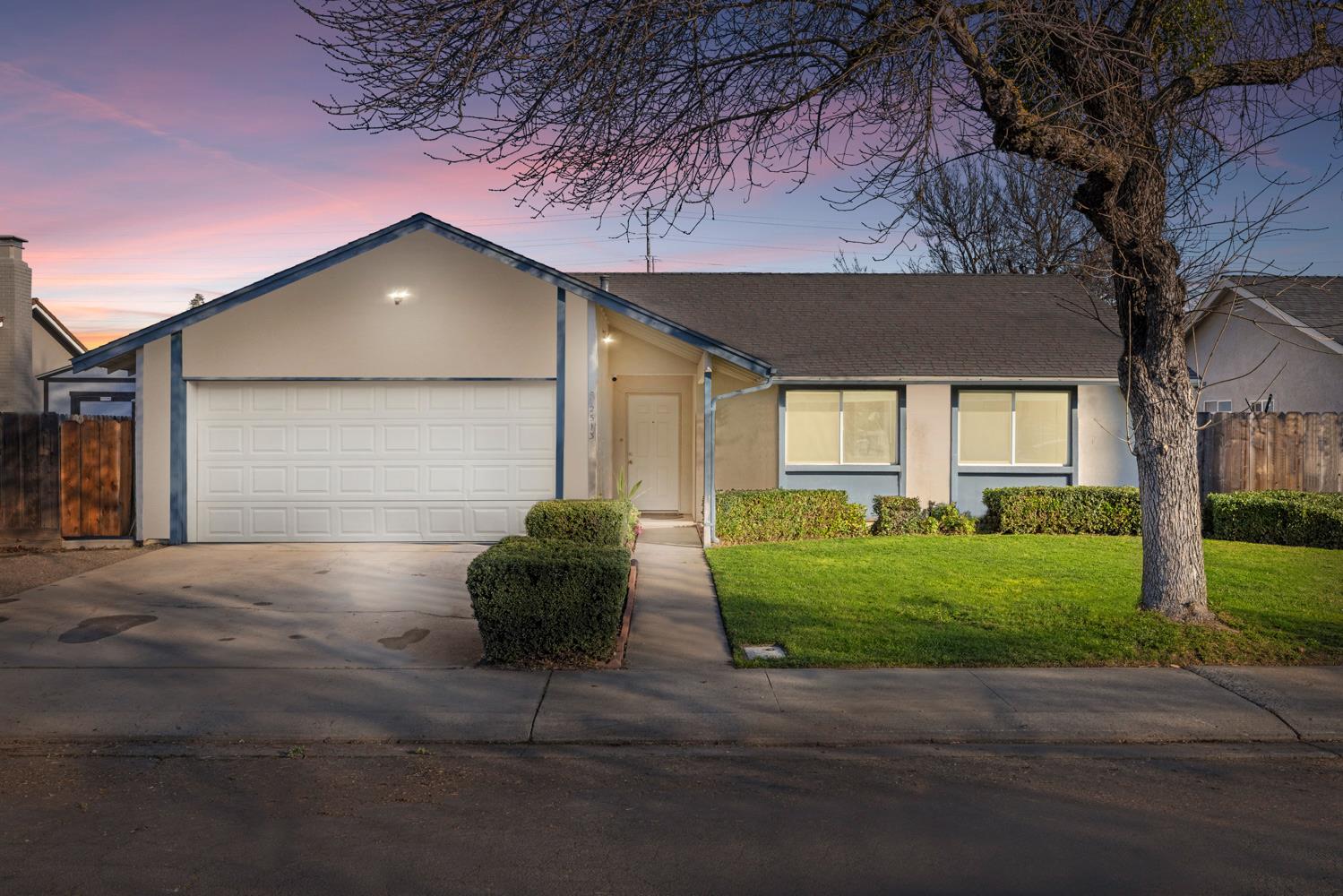 2513 Stoneridge Dr, Modesto, CA 95355