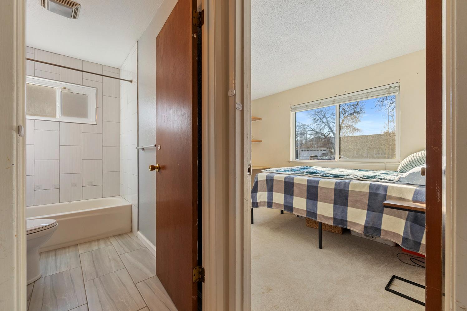 2513 Stoneridge Dr, Modesto, CA 95355