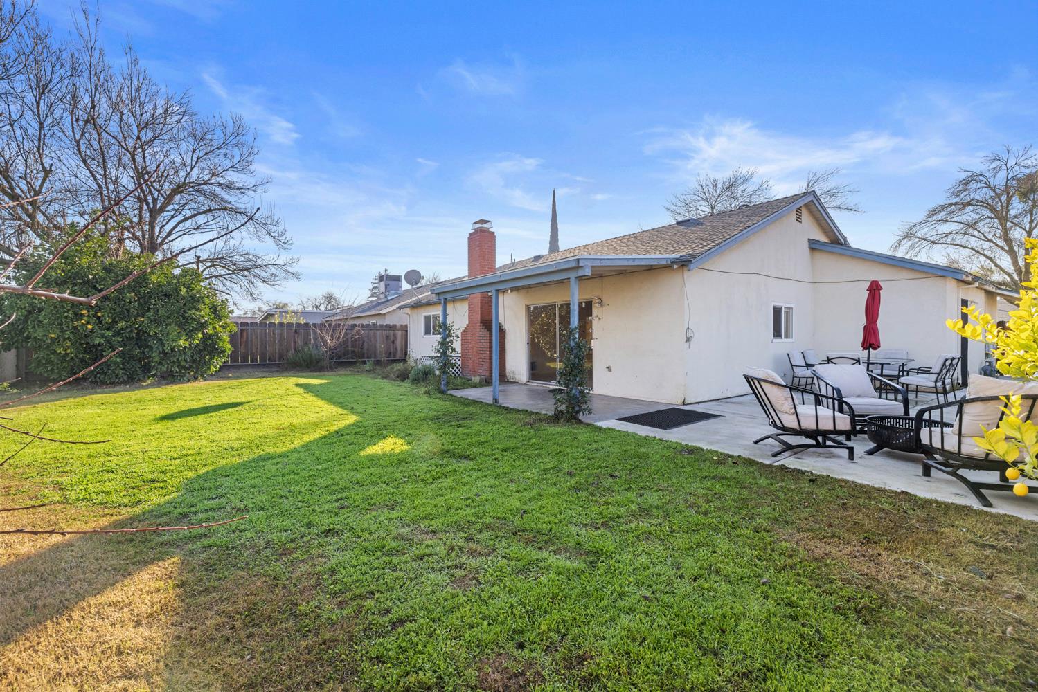 2513 Stoneridge Dr, Modesto, CA 95355