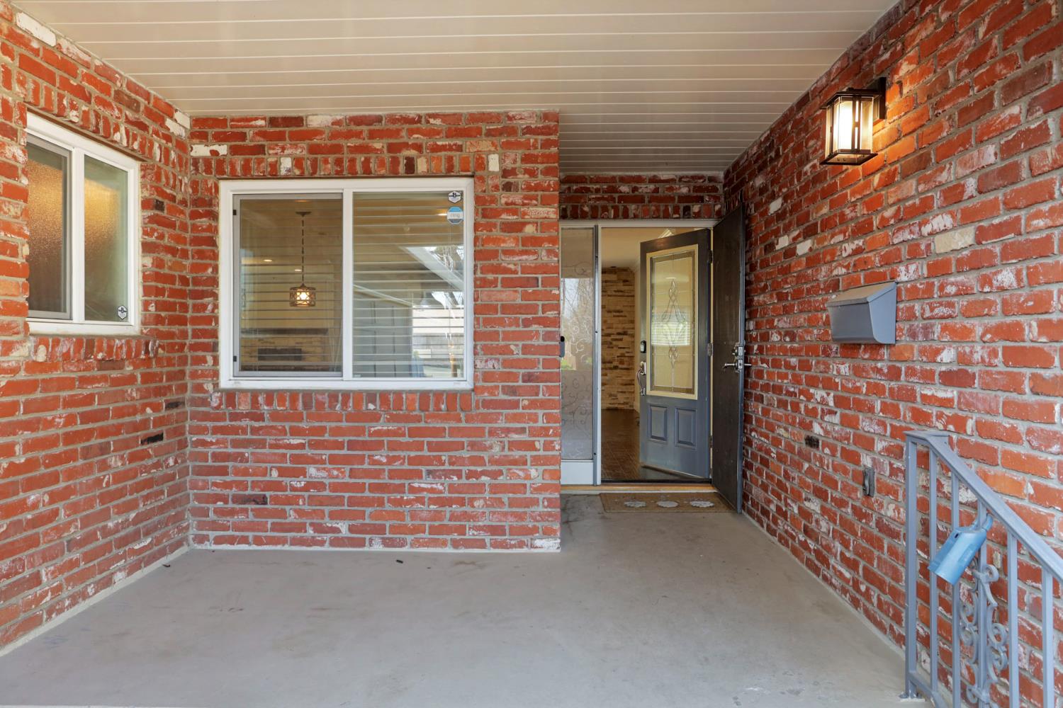 1921 Sherwood Ave, Modesto, CA 95350