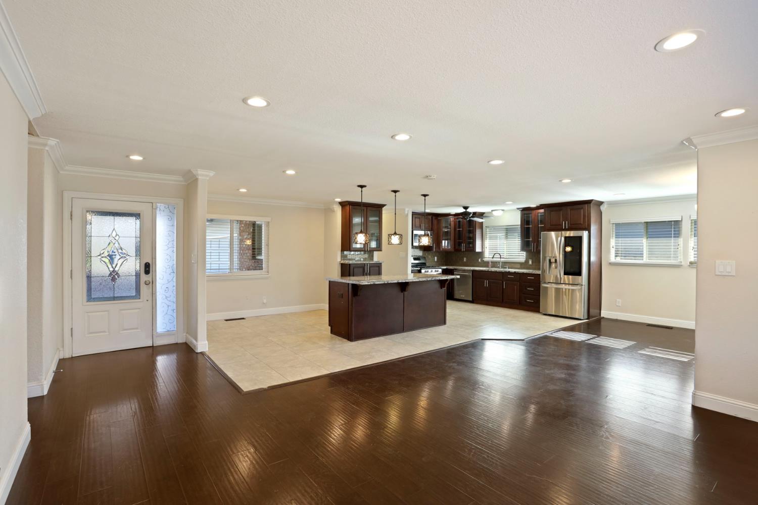 1921 Sherwood Ave, Modesto, CA 95350