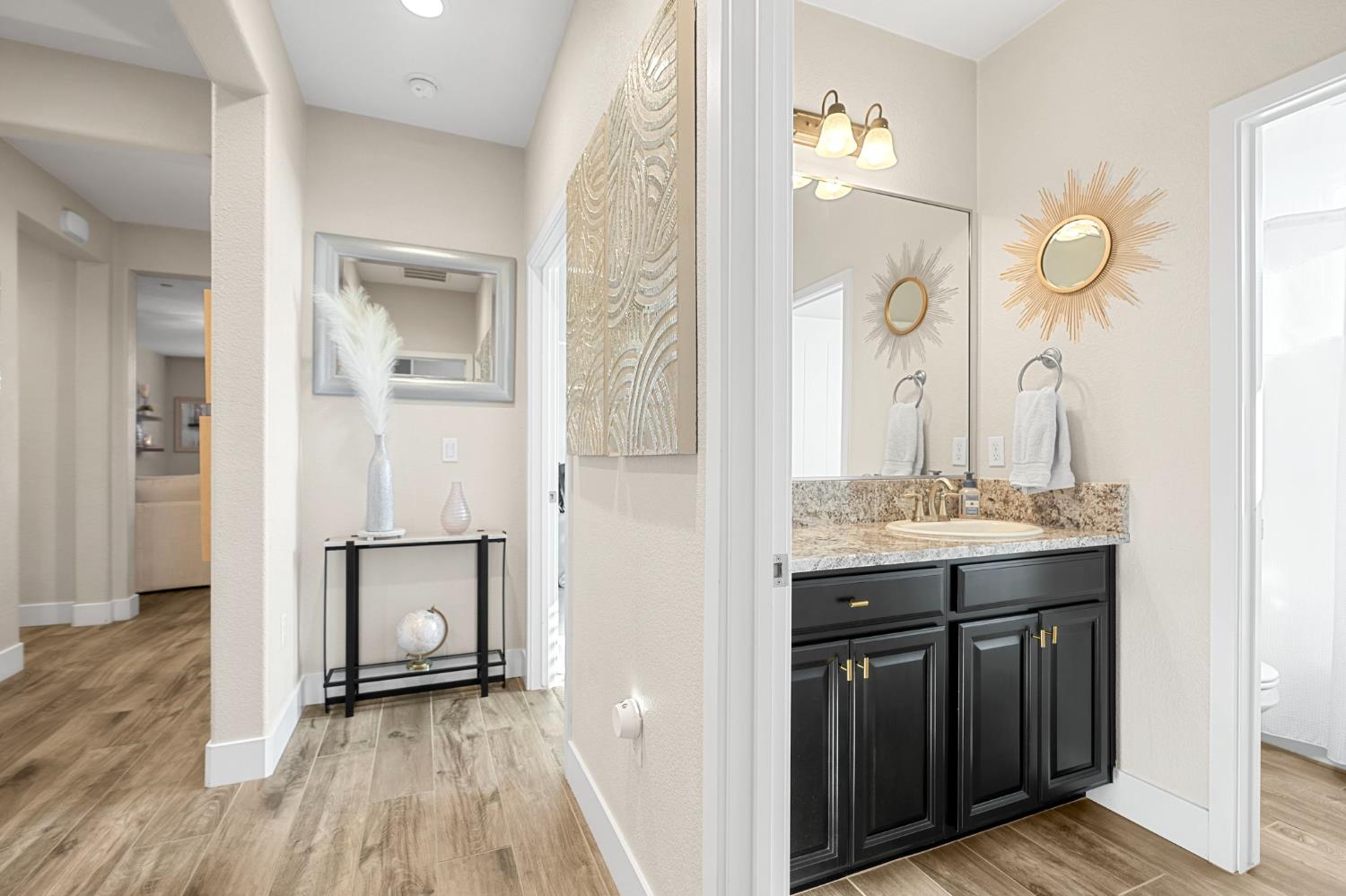 1642 Mcmanis Ln, Ripon, CA 95366