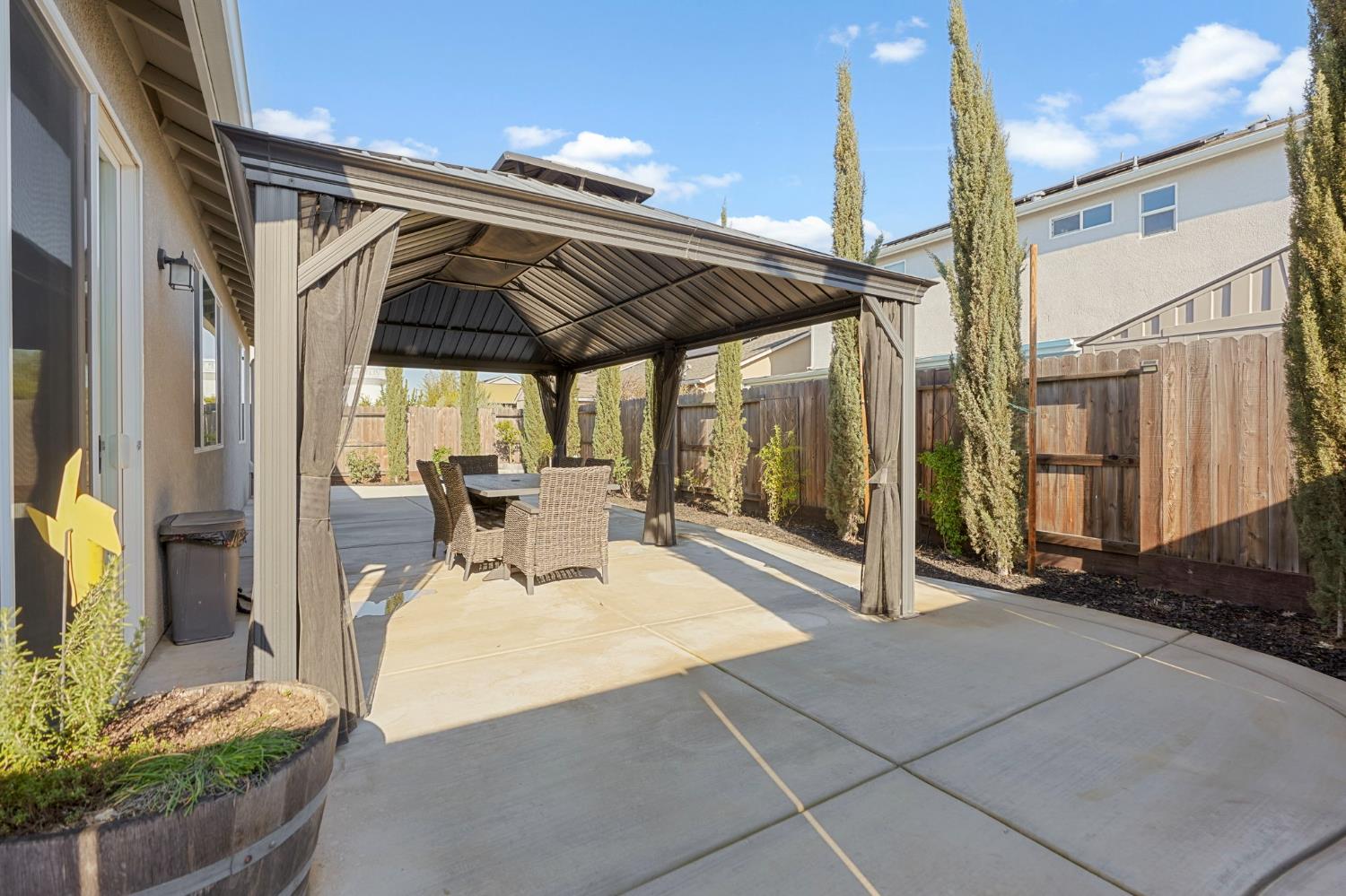 1642 Mcmanis Ln, Ripon, CA 95366