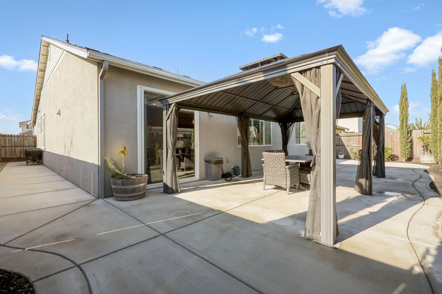 1642 Mcmanis Ln, Ripon, CA 95366