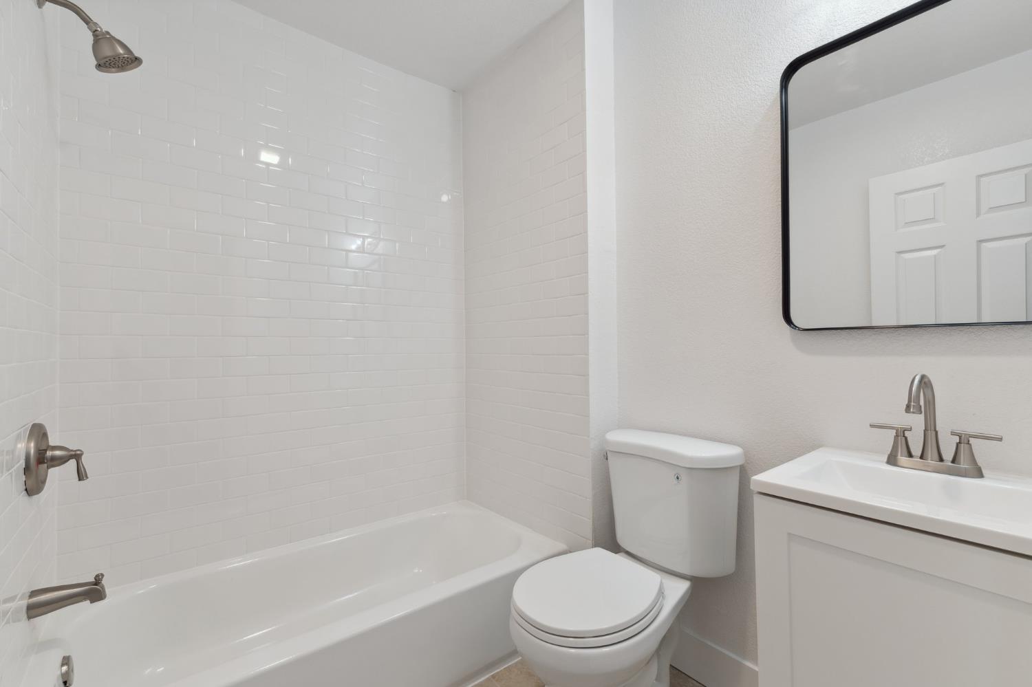 1725 California Ave, Dos Palos, CA 93620