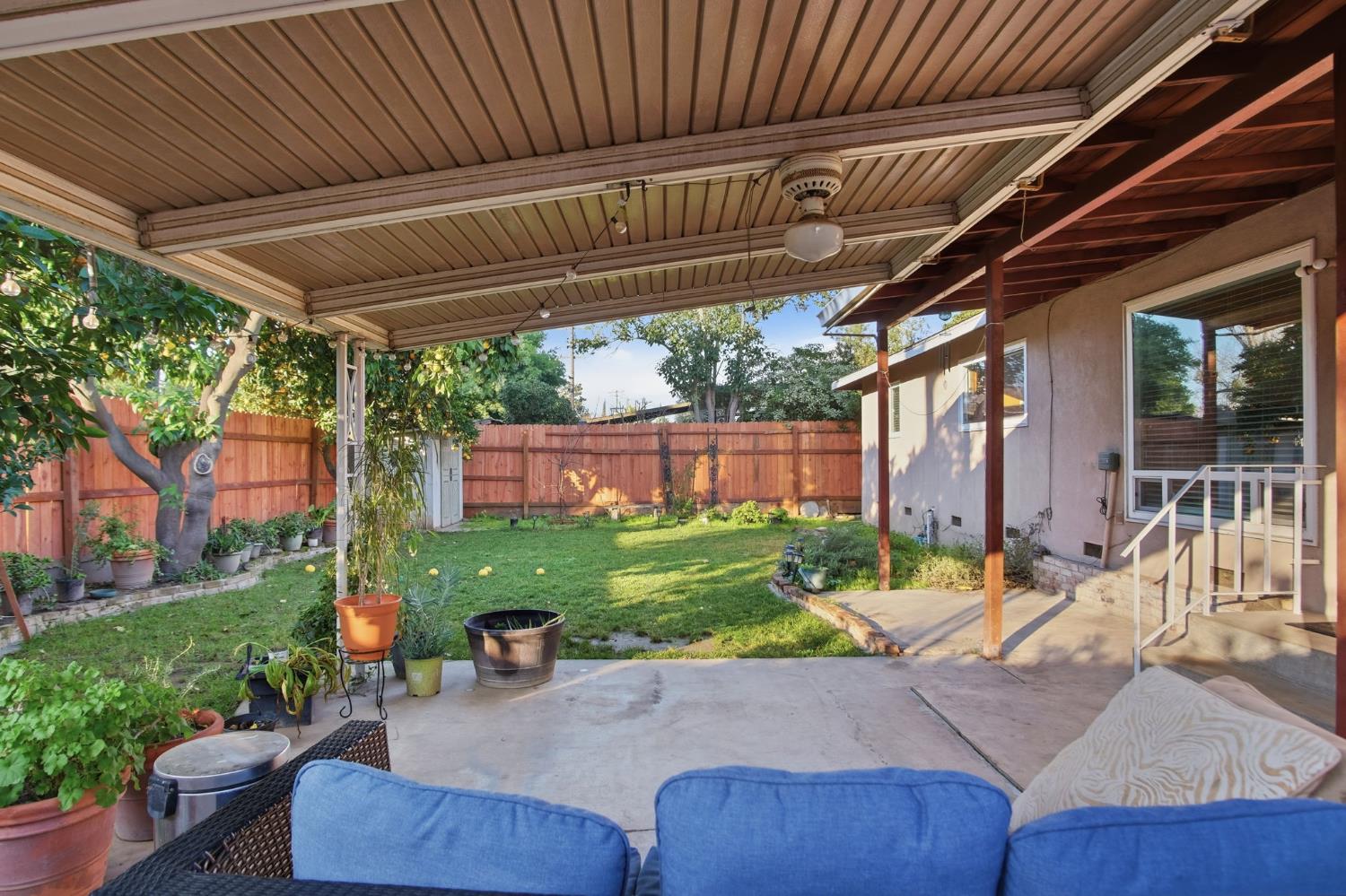 1402 W Orangeburg Ave, Modesto, CA 95350