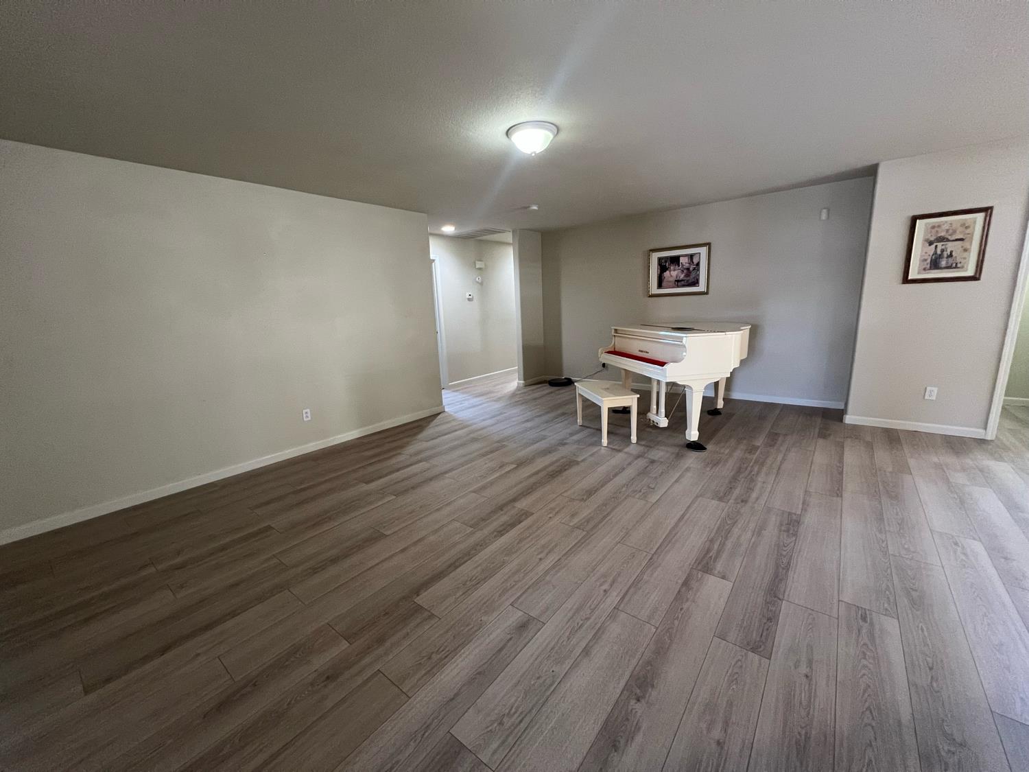 3321 Cardinal Flower Ave, Modesto, CA 95355