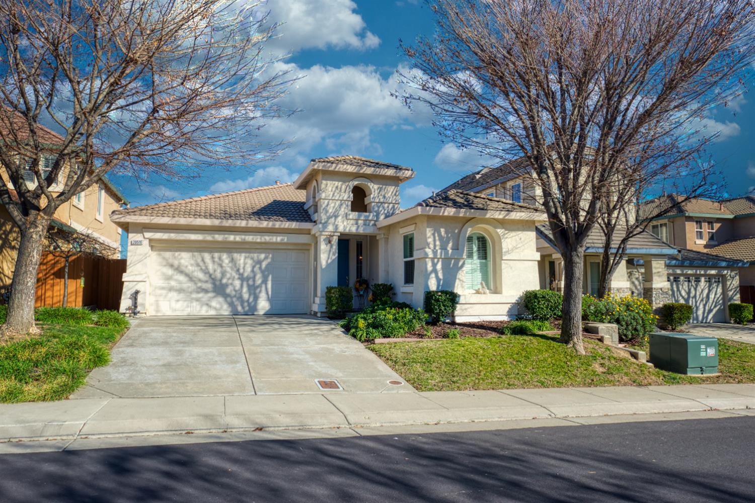 20516 Sarazen Ln, Patterson, CA 95363