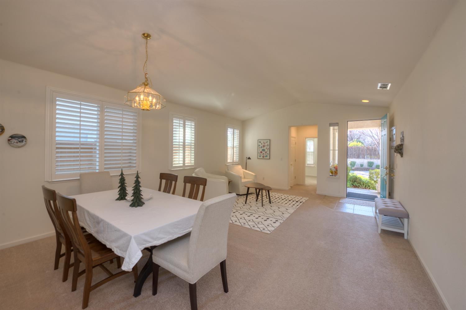 20516 Sarazen Ln, Patterson, CA 95363