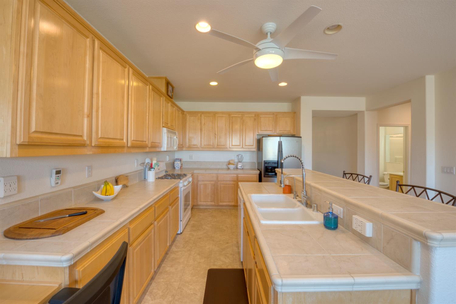 20516 Sarazen Ln, Patterson, CA 95363